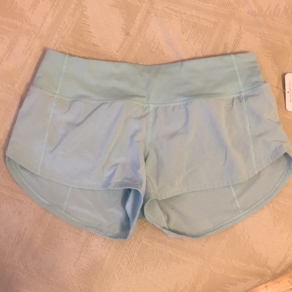 NWT Lululemon Speed Up shorts size 4